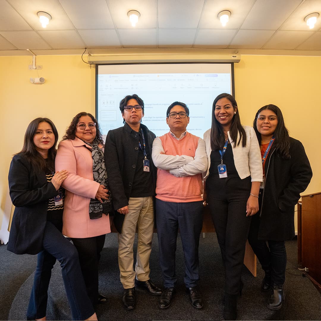 Docentes en capacitación y asesoría pedagógica
